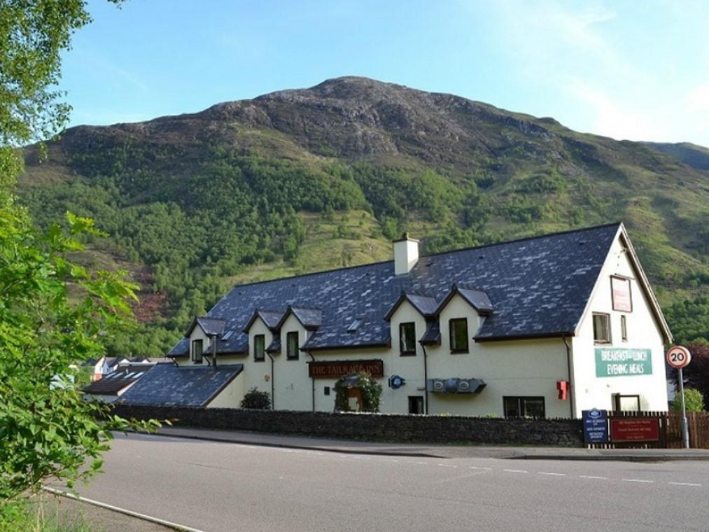 Tailrace Inn Кинлохлевън Екстериор снимка